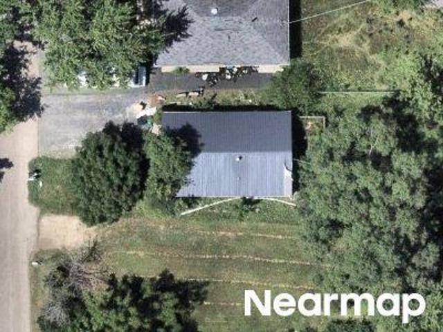 N Hickory Ave