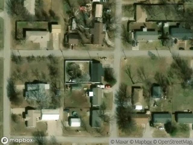 N Hilltop St