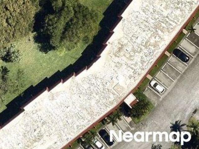 N Hollybrook Lake Dr