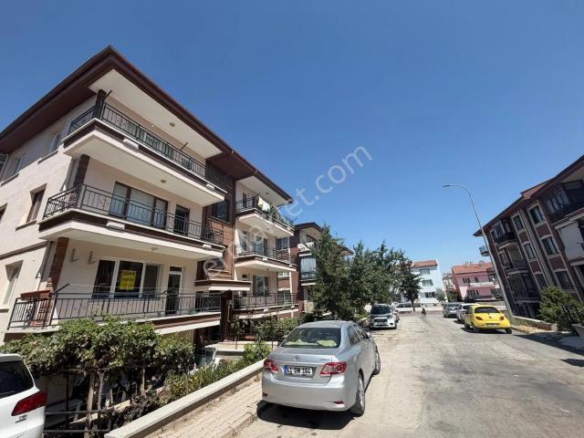 N.ilgar Emlak'ta Fatih'te 1.kat Kiralık Daire