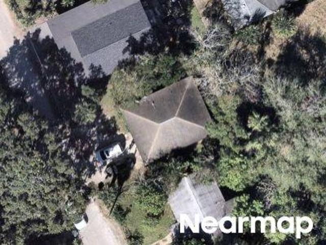 N Keech St