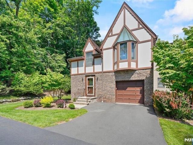 N Kinderkamack Rd Apt A, Montvale, Home For Sale