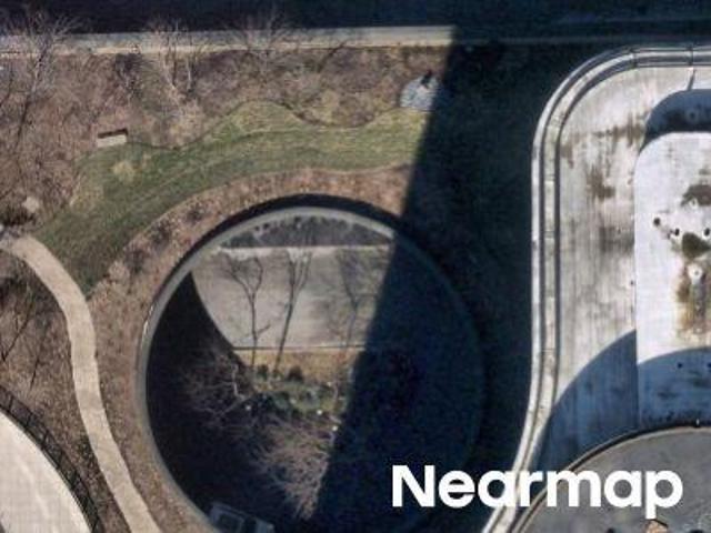 N Lake Shore Dr Ste