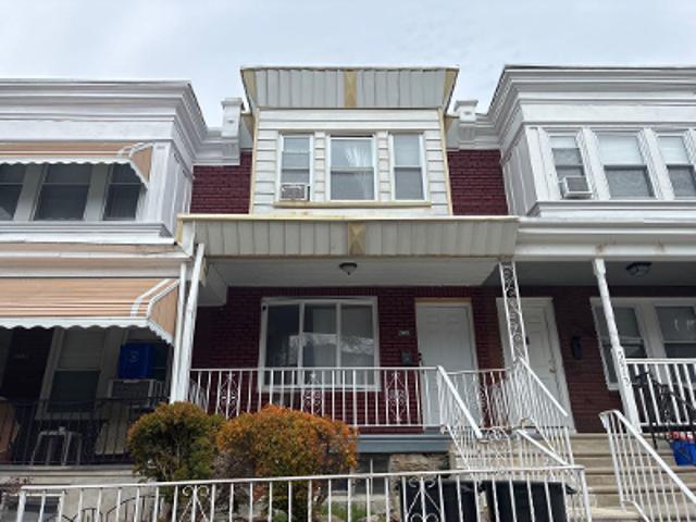 N Lambert St