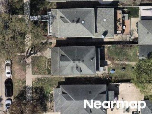 N Leamington Ave