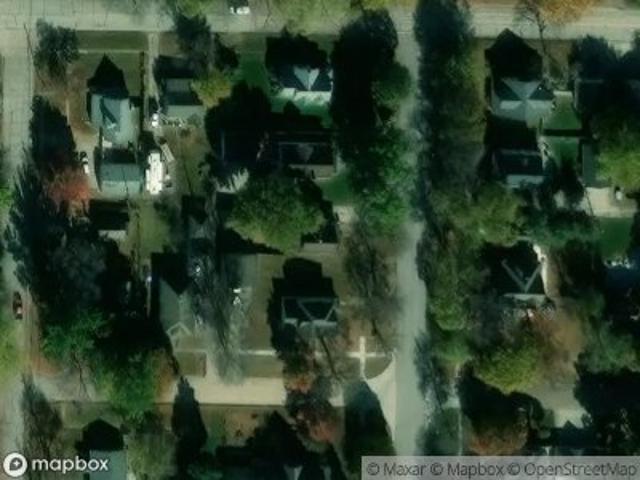 N Linden St