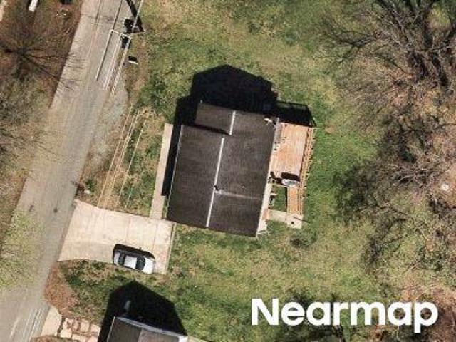 N Logan St