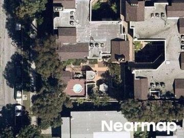 N Louise St
