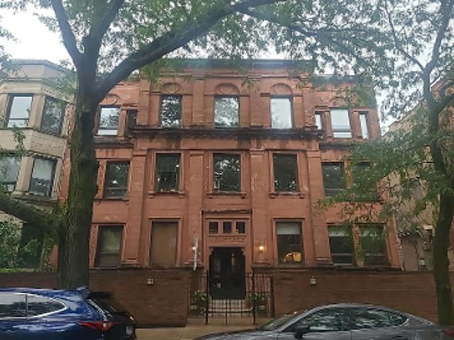 N Pine Grove Ave Apt 1