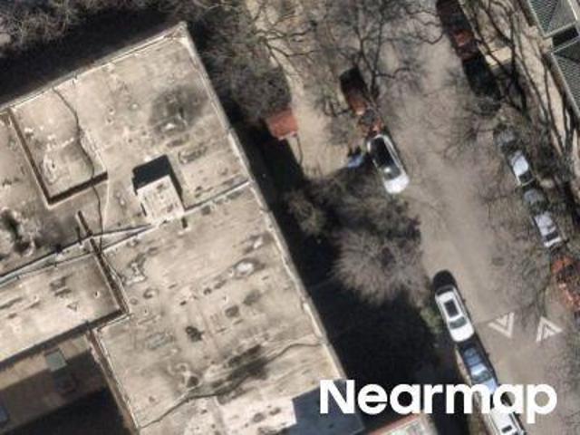 N Pine Grove Ave