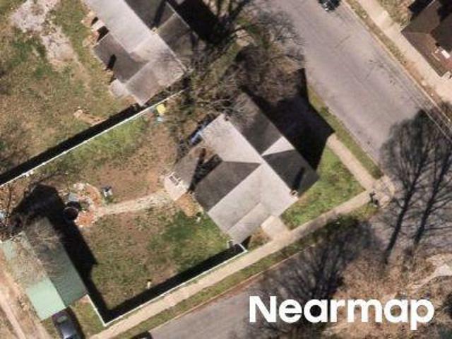 N Pine St