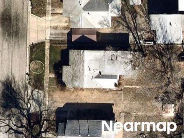 N Pine St
