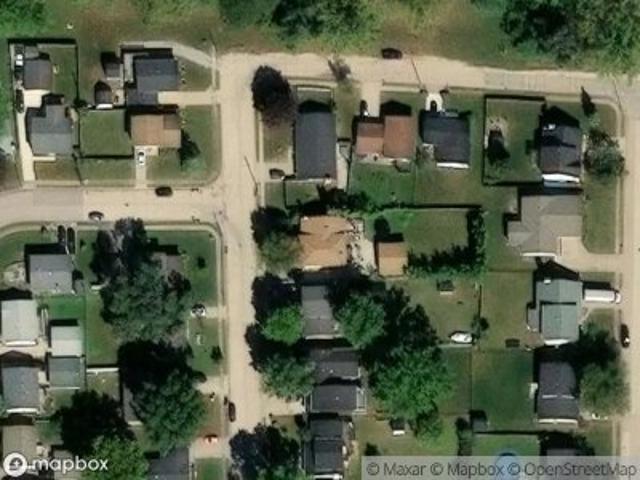 N Pine St