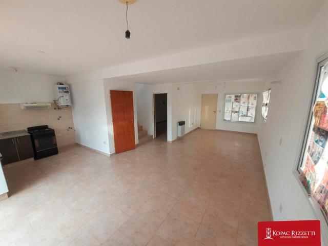 N. POETA LUGONES BETINOTTI 3392 ALQUILER CASA 2 DORMITORIOS