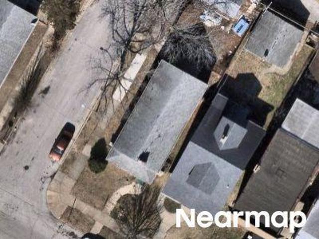 N Pointe Blvd