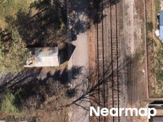 N Railroad Ave