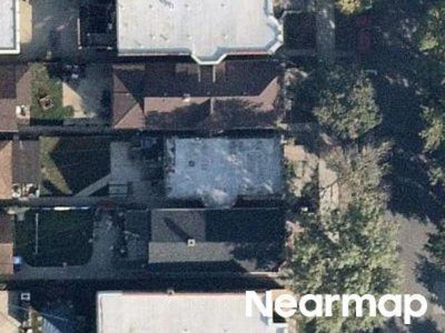 N Ridgeway Ave