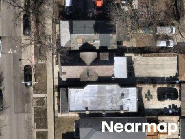N Ridgeway Ave