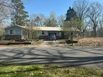 N Ridgeview Dr