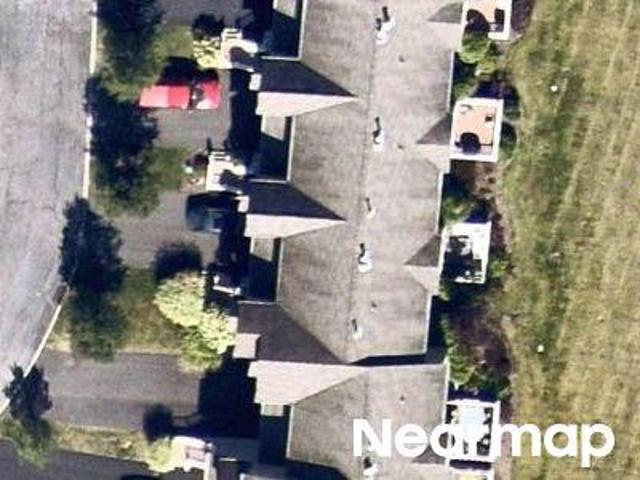 N River Dr