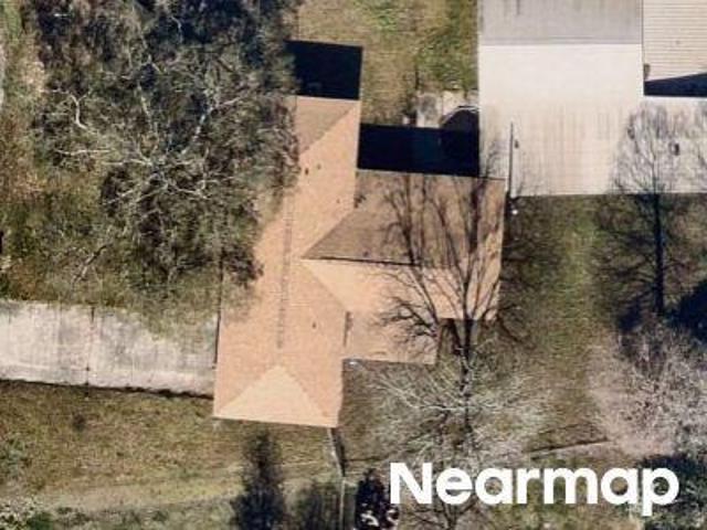 N Riverview Dr