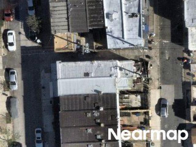 N Robinson St