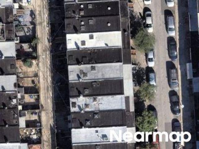 N Robinson St