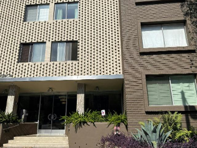 N Rossmore Ave Apt 206