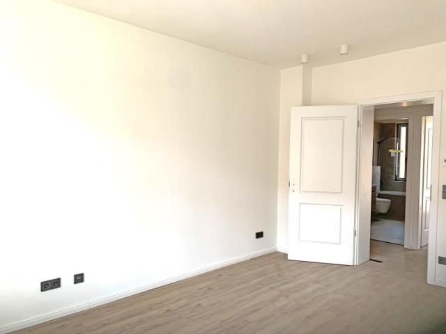 N Steinbühl: Erstbezug! Attraktive 3 Zi Whg 3.OG m.A., Einbauküche, Kühlung, Balkon, Stpl