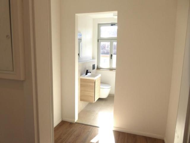 N Steinbühl: Erstbezug! Komfortable 1 Zi. Wohnung, 4.OG m.A., Einbauküche, Kühlung, Stpl