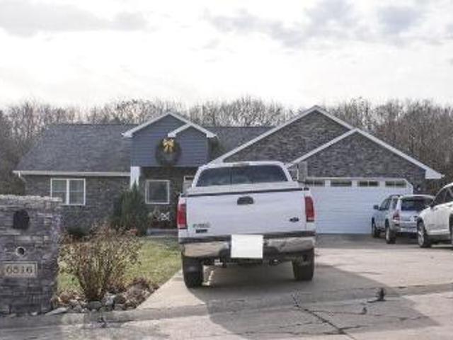 N Stone Ridge Dr