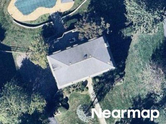 N Stone Ridge Ln