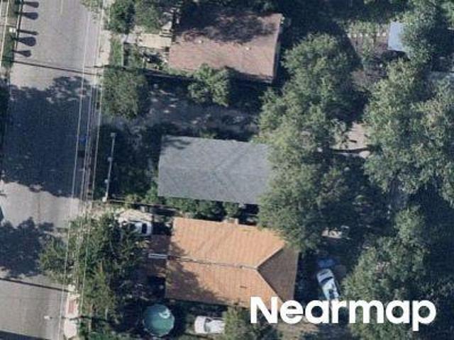 N San Joaquin Ave