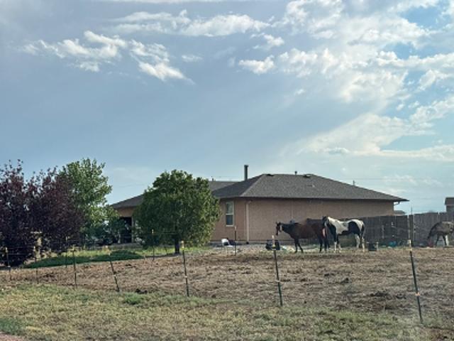 N Sandstone Ln