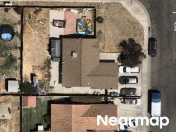 N Santa Ana St