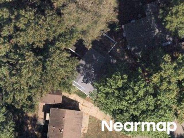 N Schrader Ave