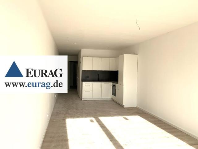 N Schweinau: Erstbezug! Exklusive 2 Zi Whg. 5.OG mit EBK, Dachterrasse, Balkon, Aufzug + TG SP