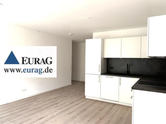 N Schweinau: Erstbezug! Modern und lichtdurchflutet 2 Zi Whg 3.OG mit EBK, Balkon, Aufzug