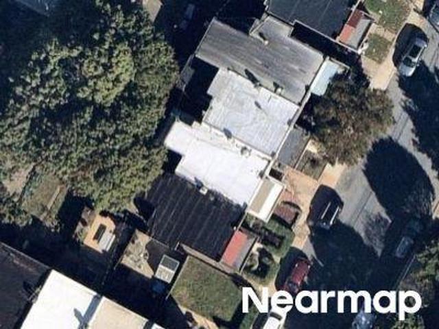 N Scott St
