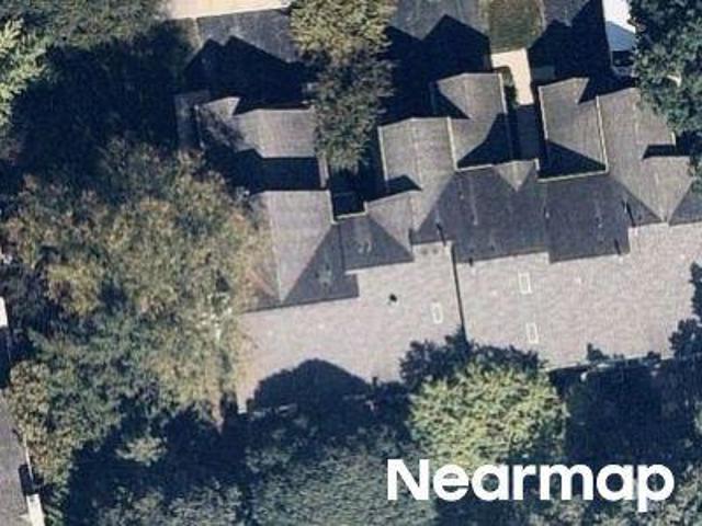 N Shady Oaks Dr