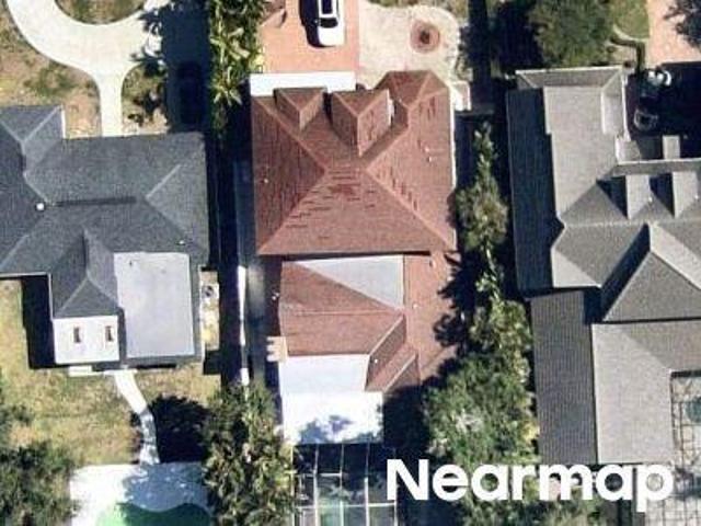 N Shore Dr
