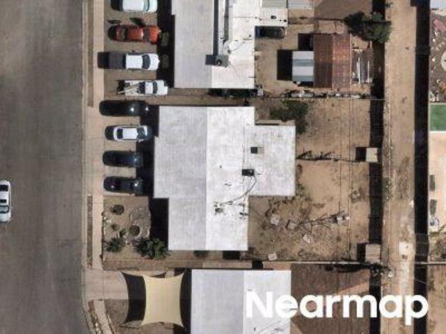 N Tuttle Ave