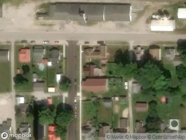 N Walnut St