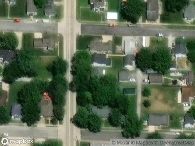 N Walnut St