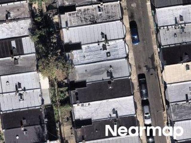N Wanamaker St