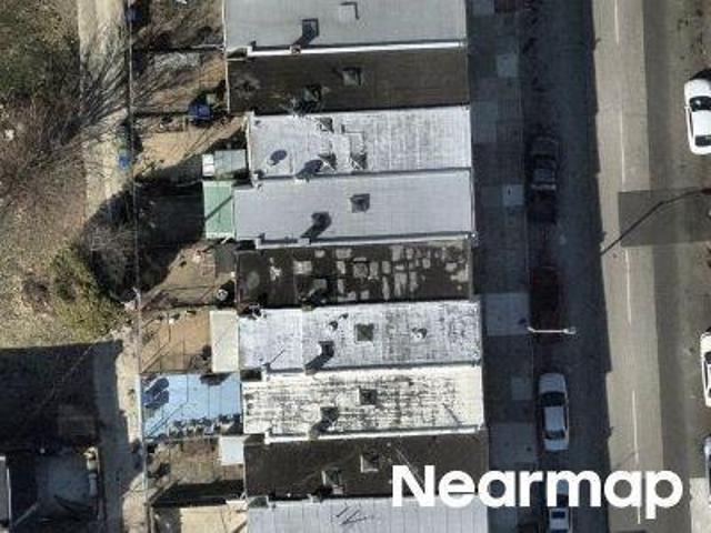 N Washington St