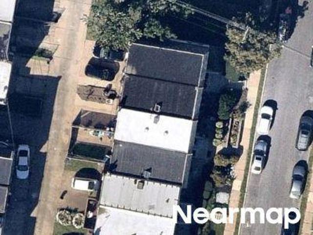 N Warnock St