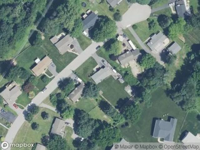 N Warfield Dr