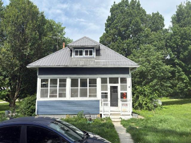 N Warren St