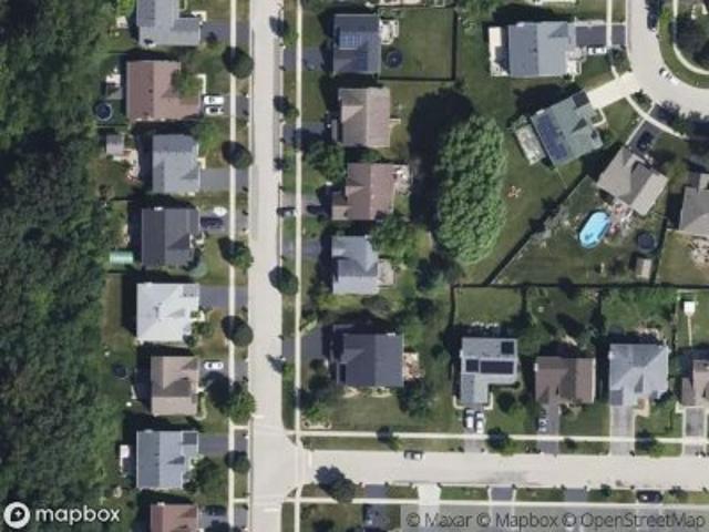 N Waterford Dr